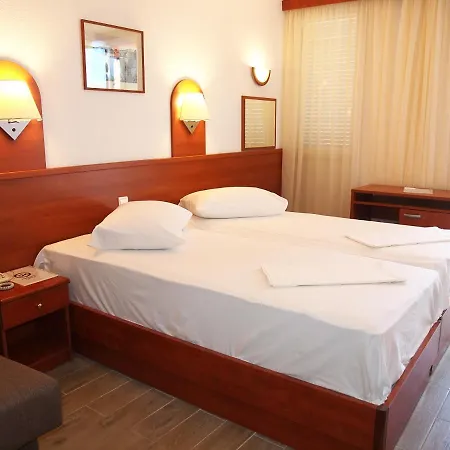 Aurora Hotel Podgora (Split-Dalmatia)