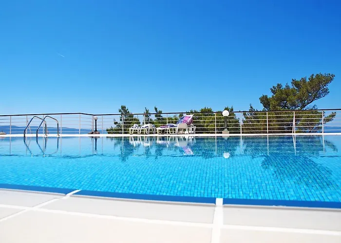 Aurora 3* Podgora (Split-Dalmatia)